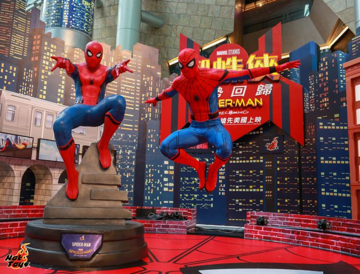 hot toys spiderman