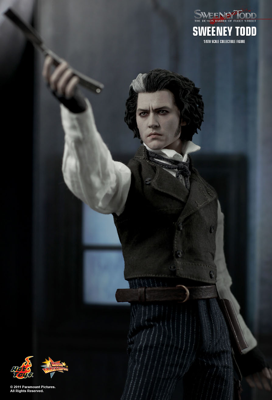 Hot Toys The Demon Barber of Fleet Street SWEENEY TODD 1/6th Scale FIGURE STAND