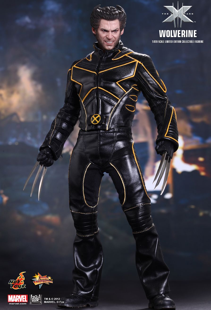 hot toys wolverine