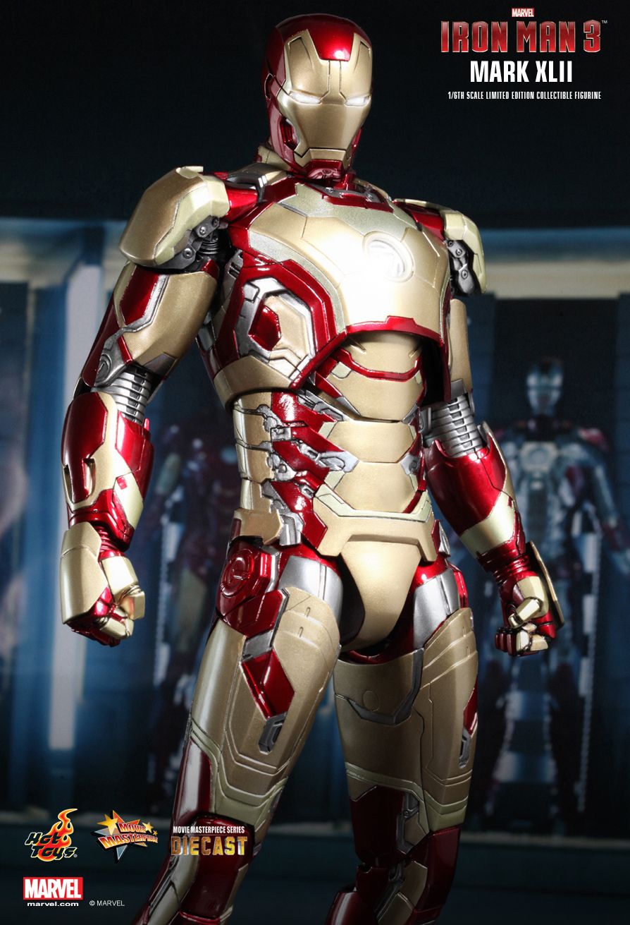 hot toys iron man mark xlii