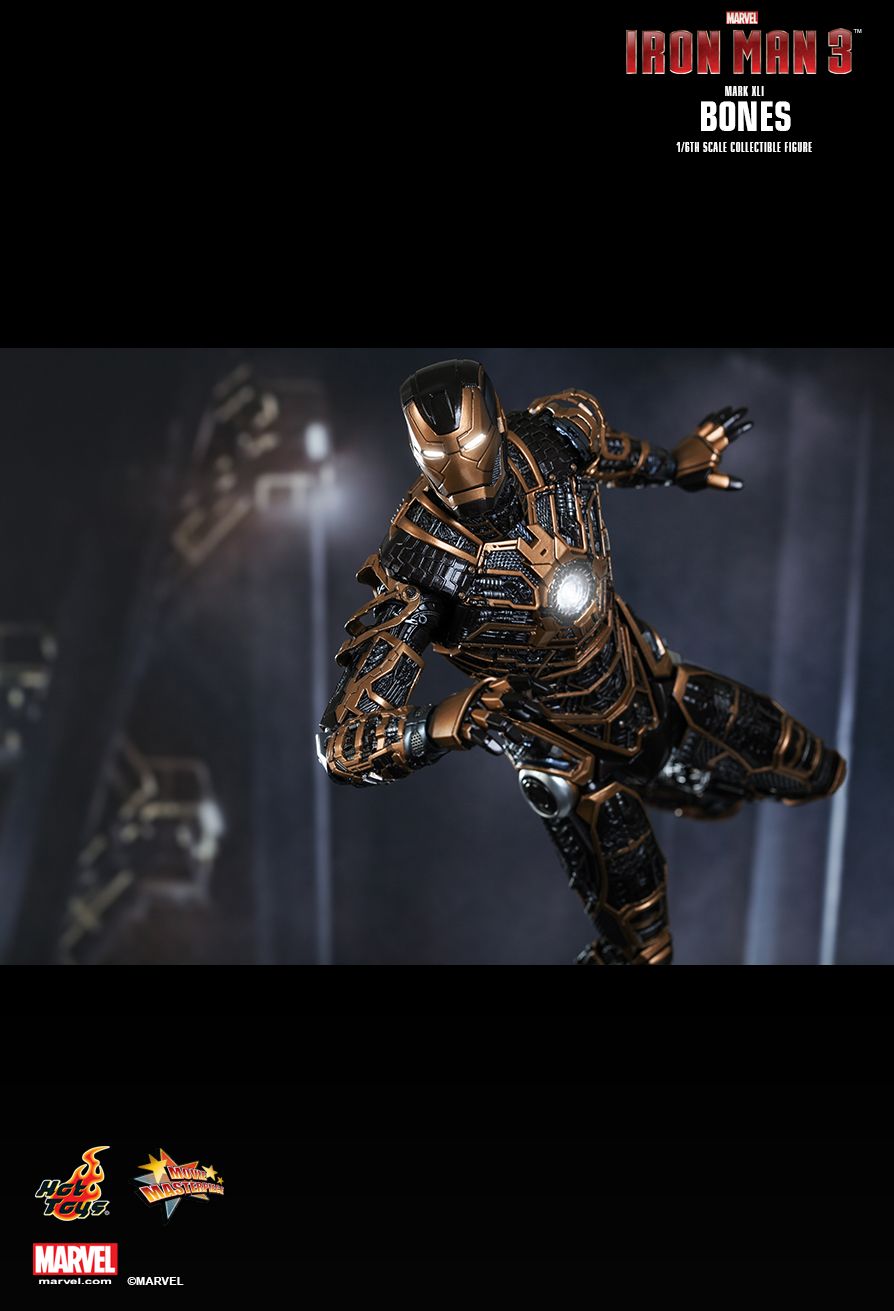 http://www.hottoys.com.hk/photos/PD1405056336nx9.jpg?1405071523899