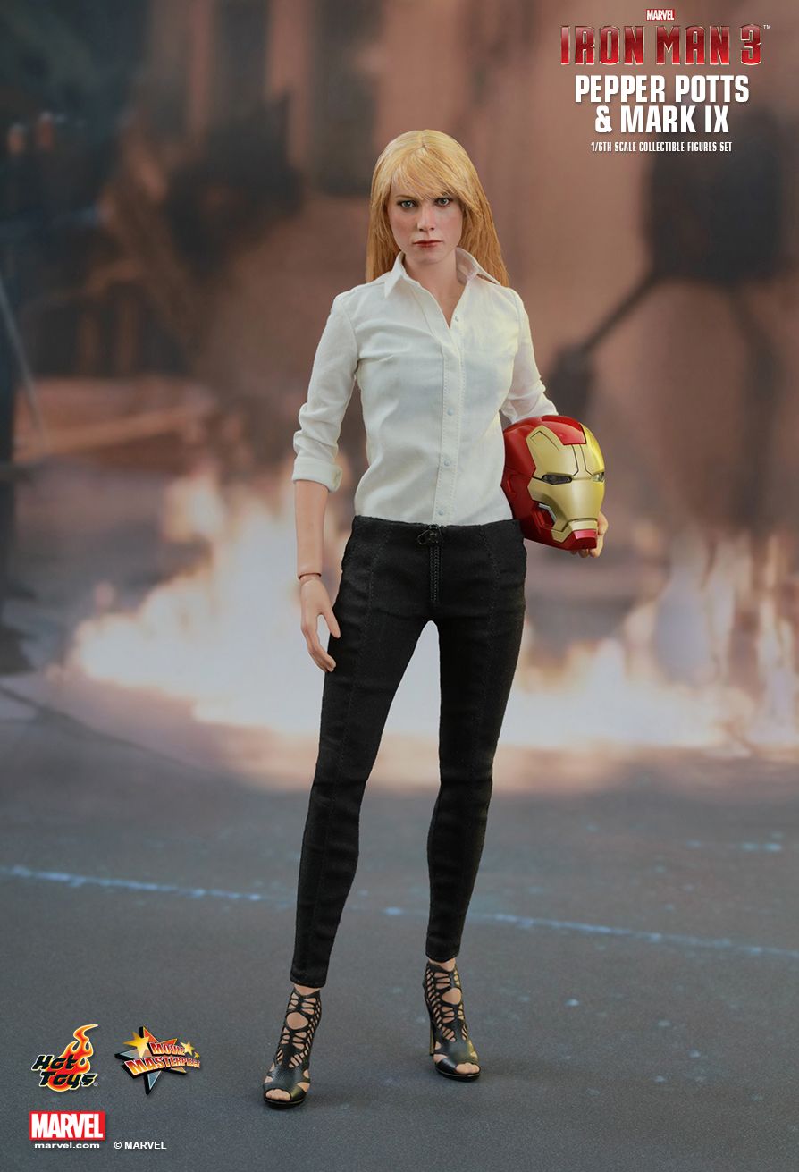 iron man mark 9 hot toys