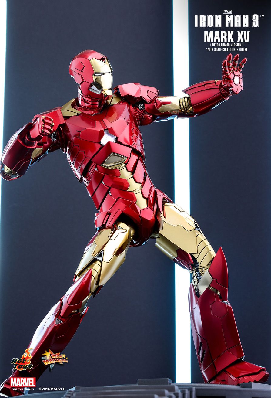 hot toys iron man sneaky retro