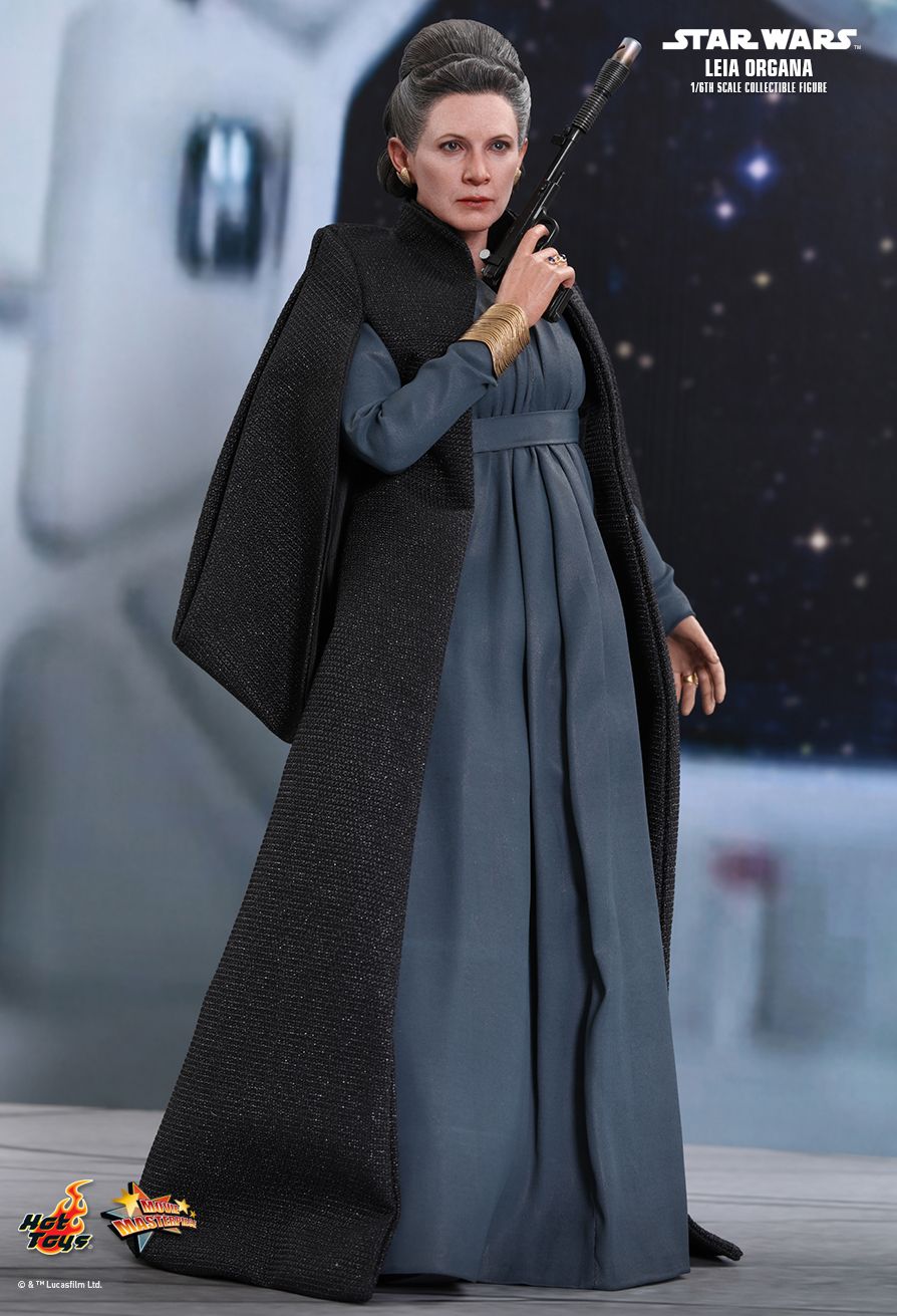 Hot Toys Star Wars The Last Jedi Leia Organa 1 6th Scale Collectible Figure