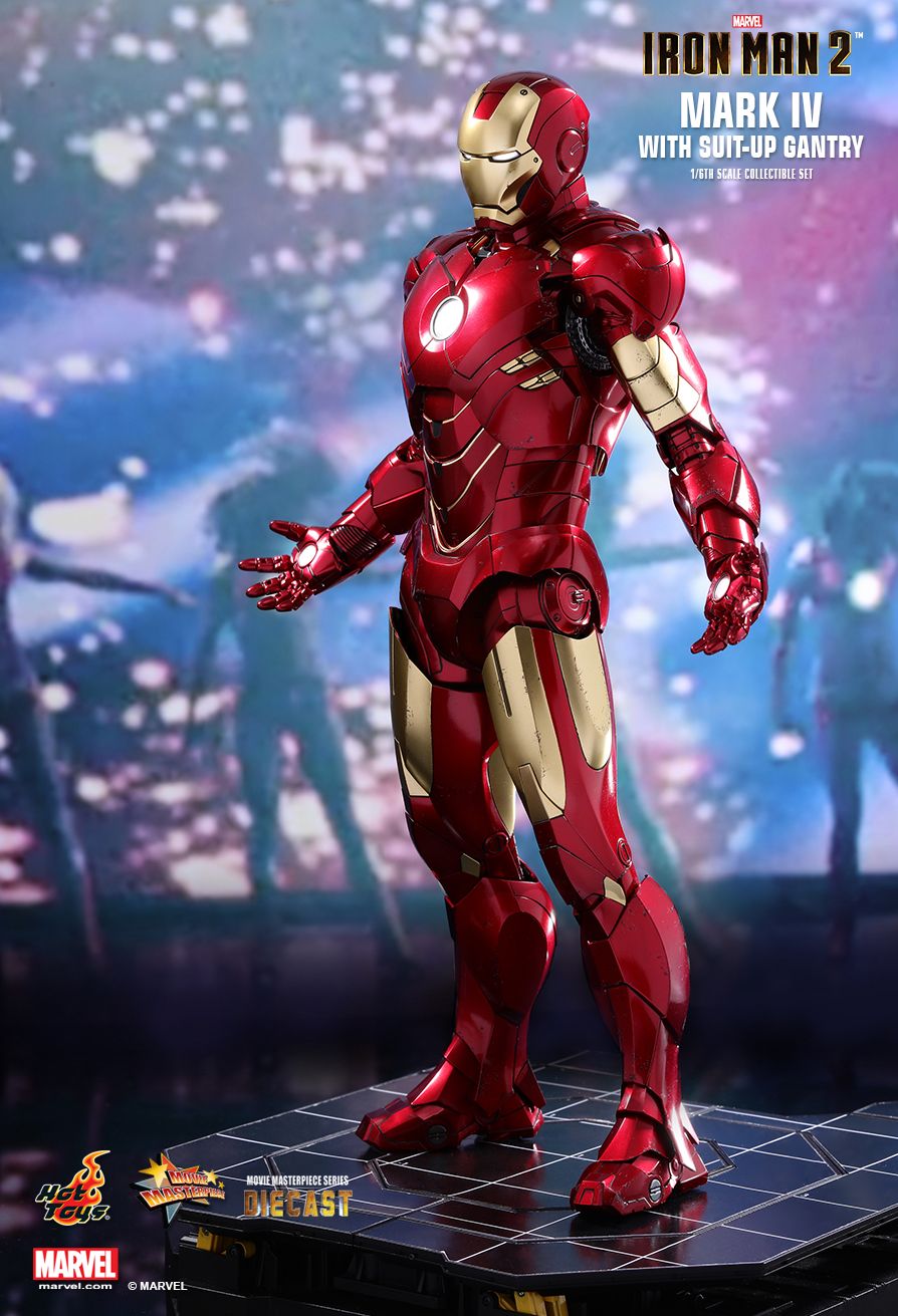 hot toys iron man with gantry