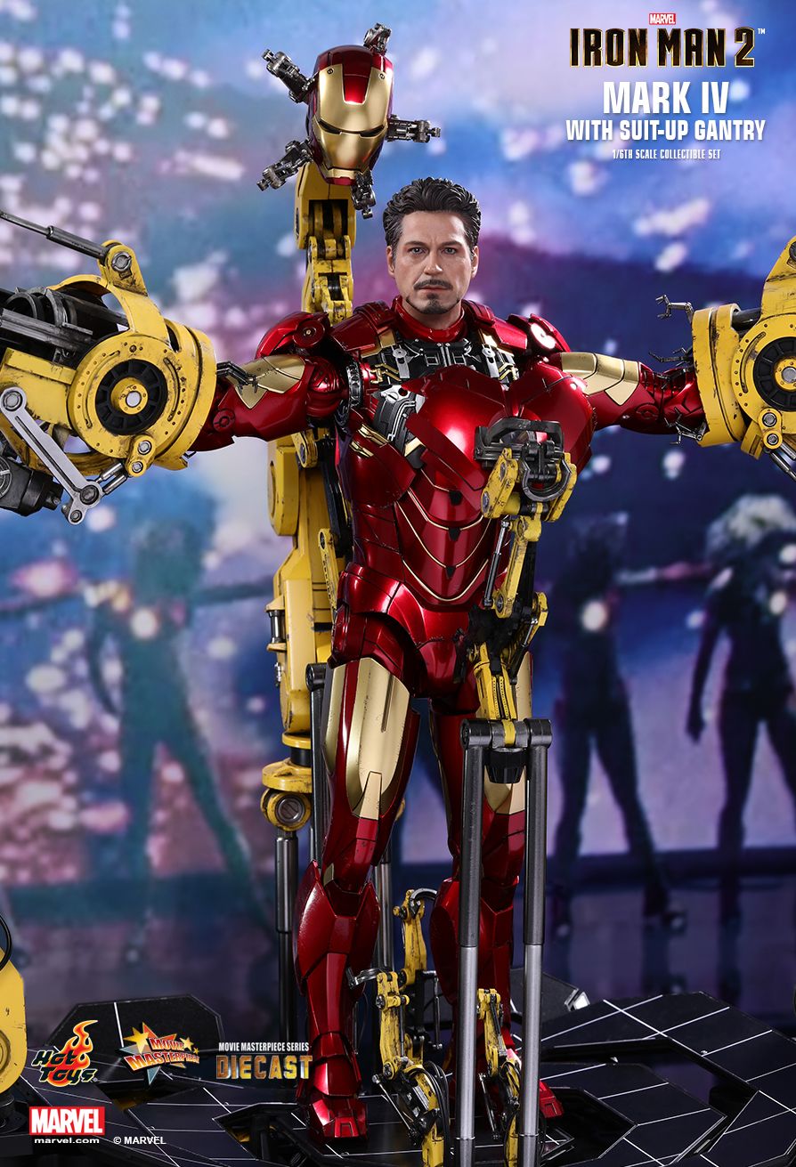 hot toys iron man with gantry