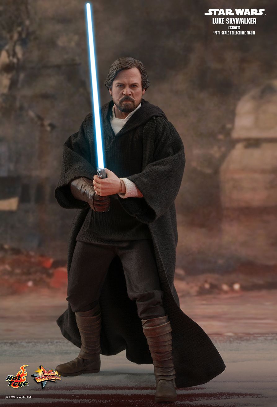 Hot Toys : Star Wars: The Last Jedi - Luke Skywalker (Crait) 1/6th scale Collectible Figure