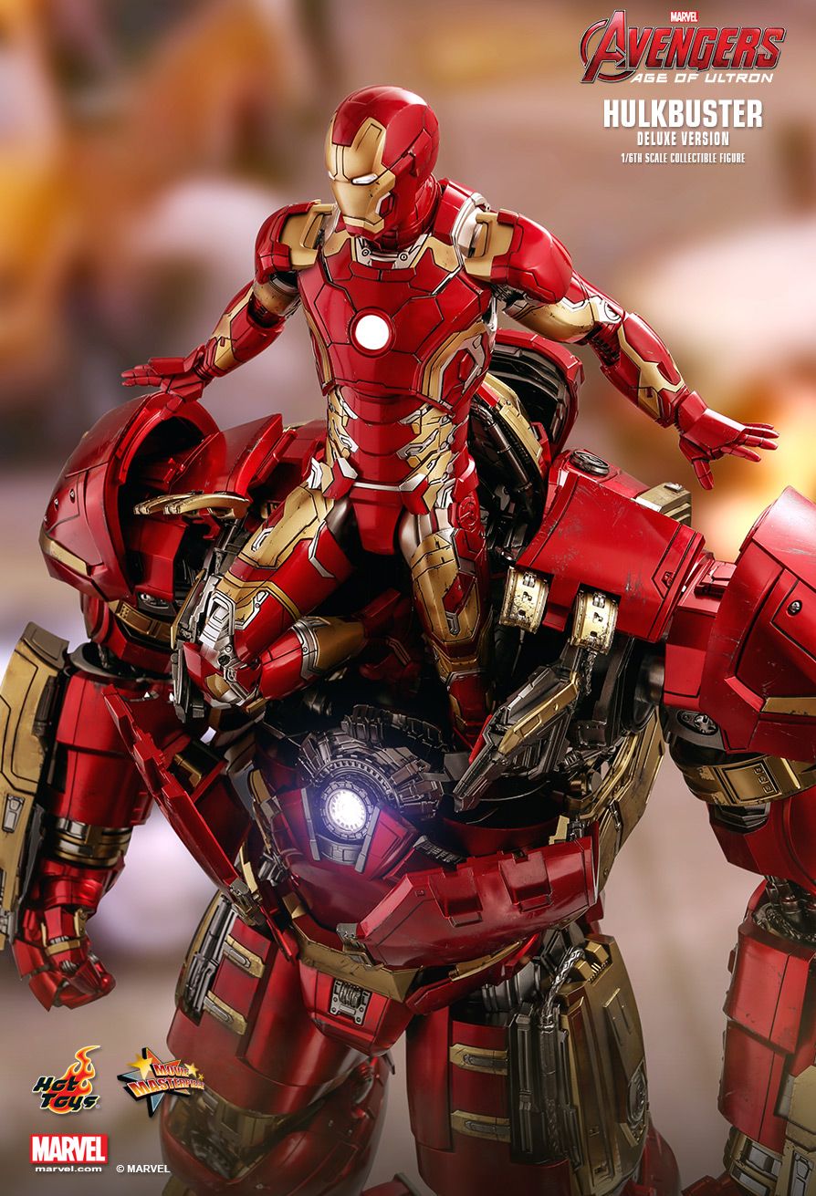 hot toys hulkbuster