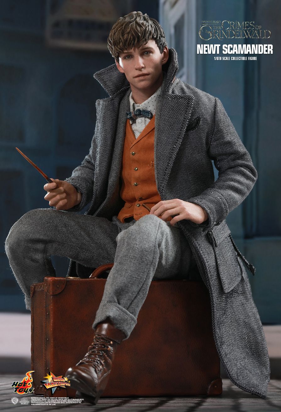 http://www.hottoys.com.hk/photos/PD15423475270rl.jpg