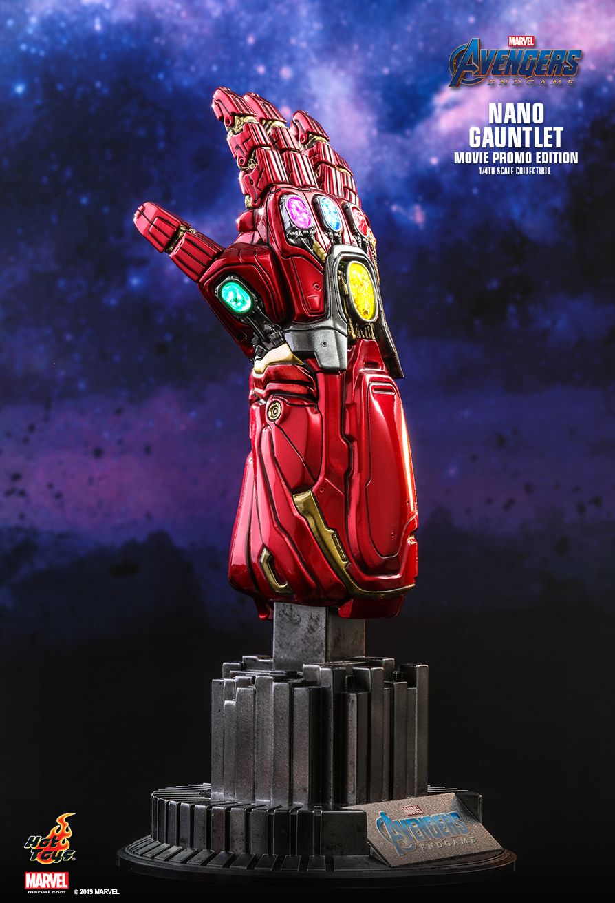 hot toys gauntlet iron man
