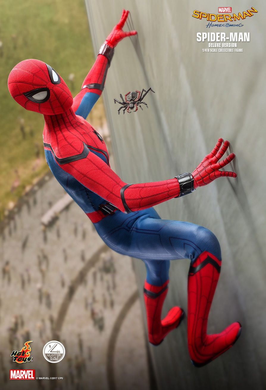 hottoys spiderman homecoming