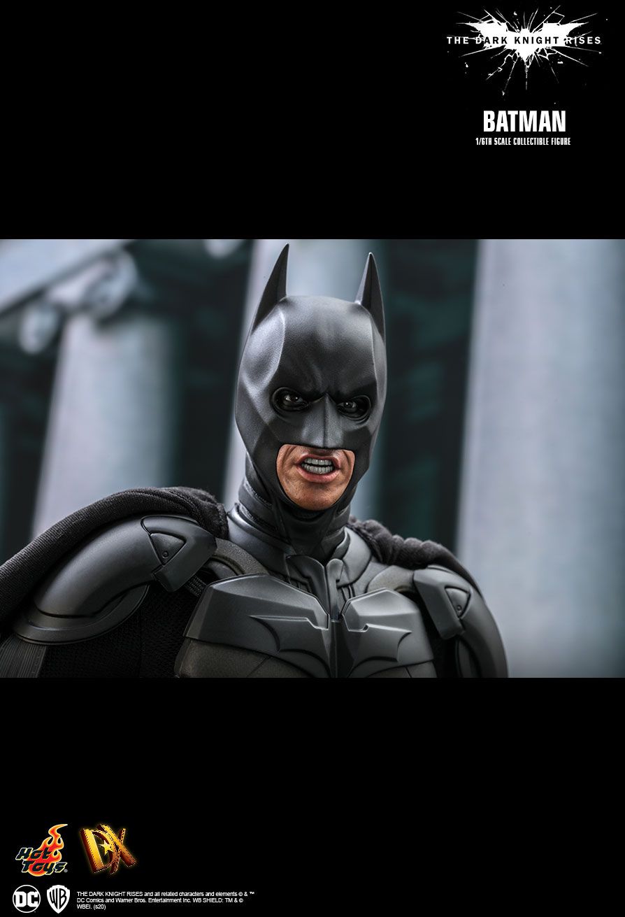Hot Toys : The Dark Knight Rises - Batman 1/6th scale Collectible Figure