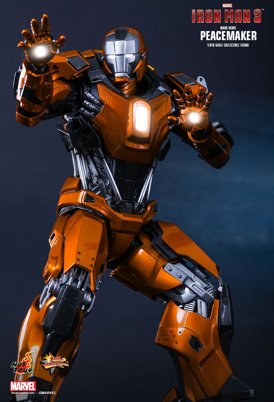 http://www.hottoys.com.hk/photos/PD14090491058bE.jpg?1453473390925